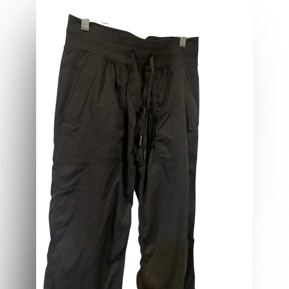 NWT Lululemon dance studio MR pants *short BLACK Size 6 - Picture 2 of 5